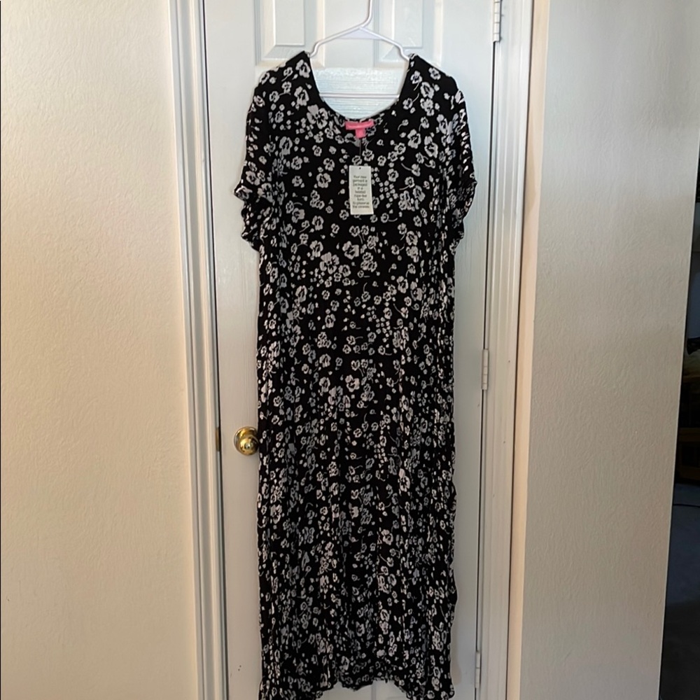 Woman Within Black and White Floral Crinkle Dress